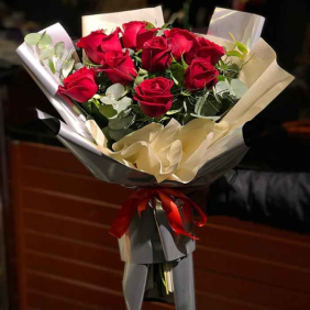  Çankaya Çiçekçiler Red Roses 9 Bouquet