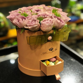  Kızılay Çiçek Gönder Lilac Roses - Çikolatalı Gül Kutusu