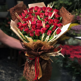  Çankaya Çiçekçiler Special 50 Roses Bouquet